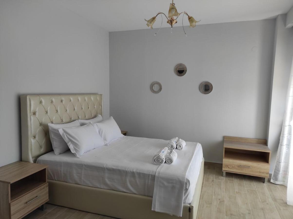 Blue Beach Apartments Ofrínion المظهر الخارجي الصورة