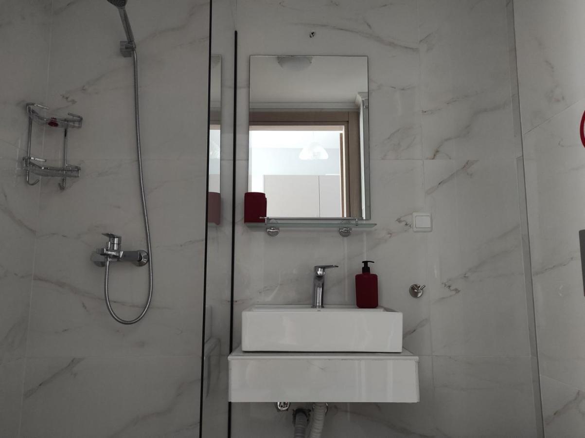 Blue Beach Apartments Ofrínion المظهر الخارجي الصورة