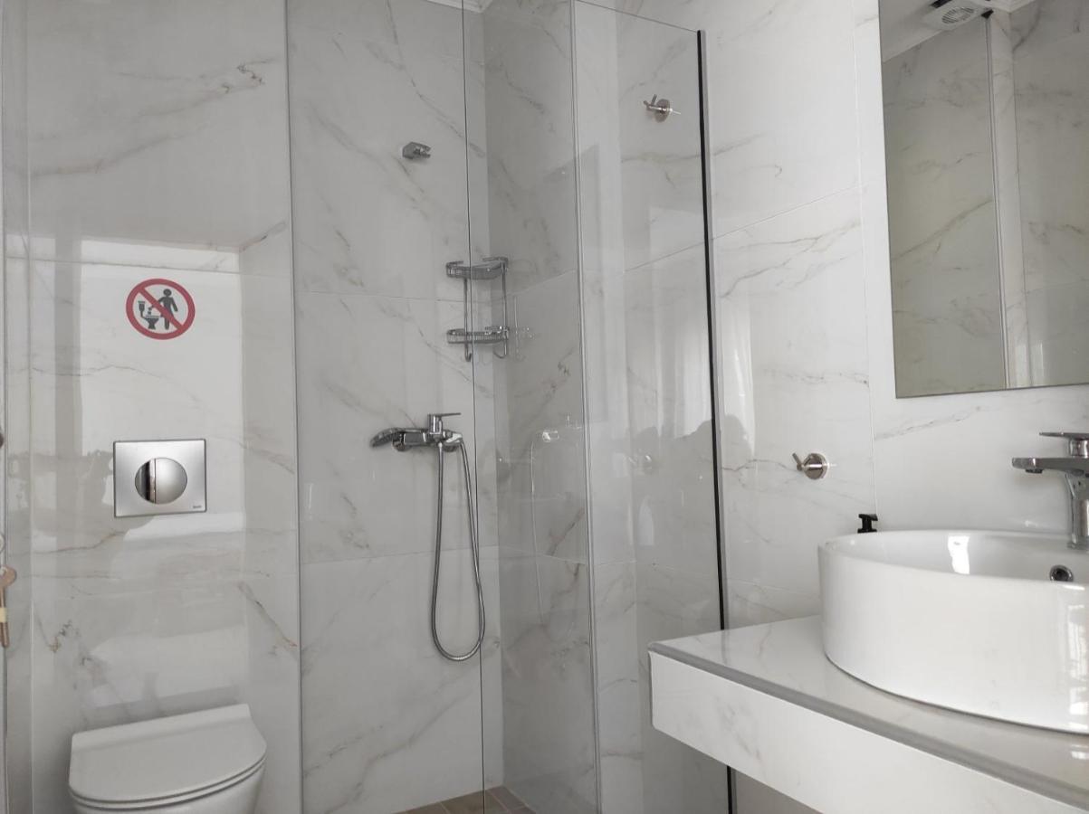 Blue Beach Apartments Ofrínion المظهر الخارجي الصورة
