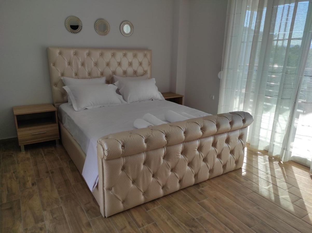 Blue Beach Apartments Ofrínion المظهر الخارجي الصورة